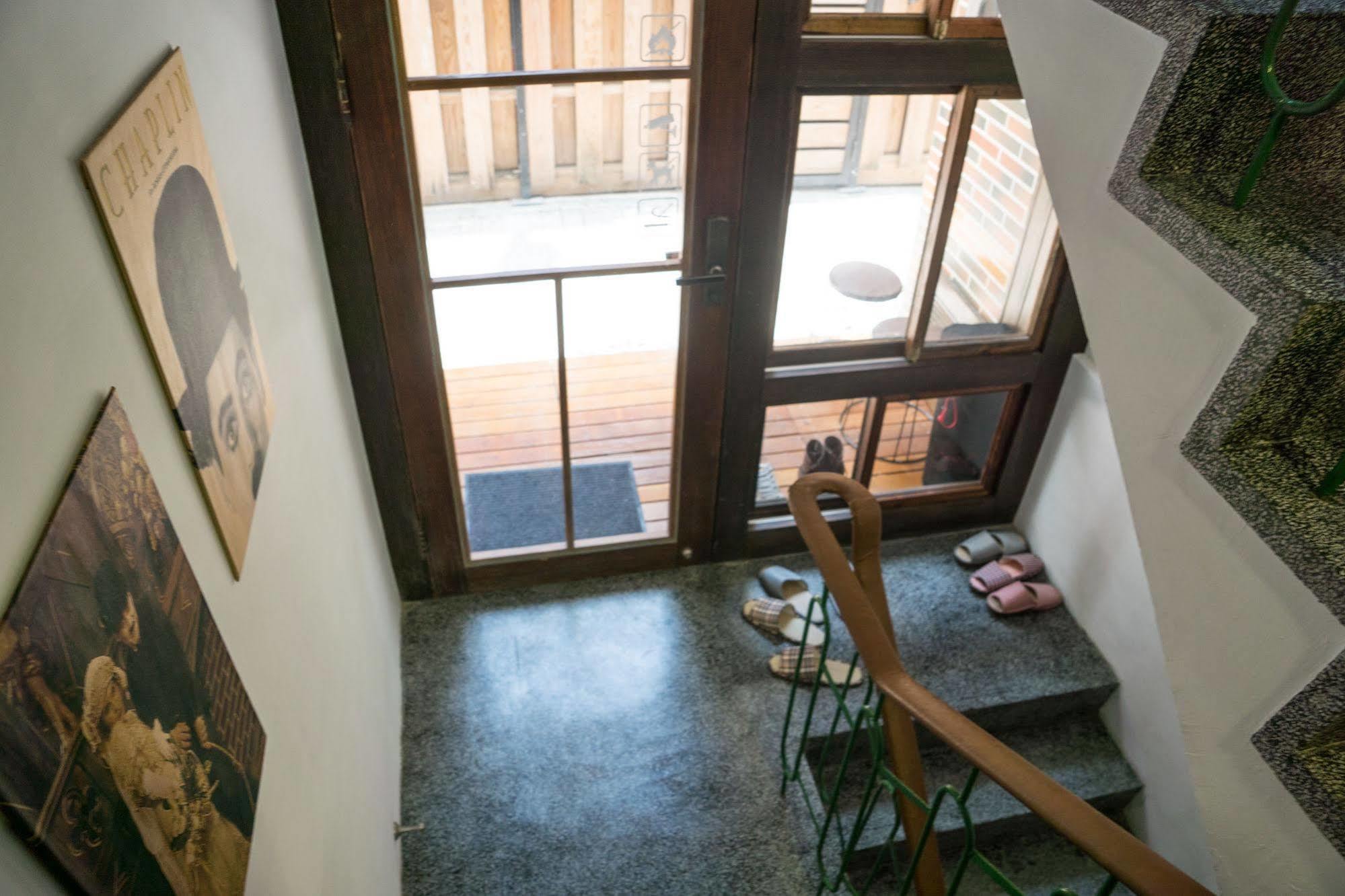 Loft Wo Design Inn Tainan Exterior foto